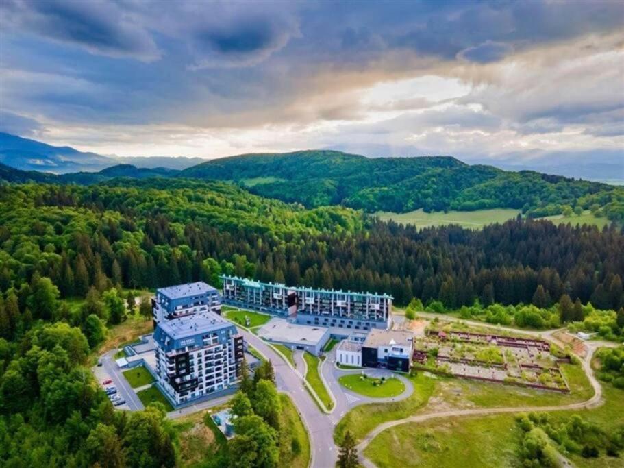 Pentahouse Mountain Belle Vue Apartman Brassópojána Kültér fotó