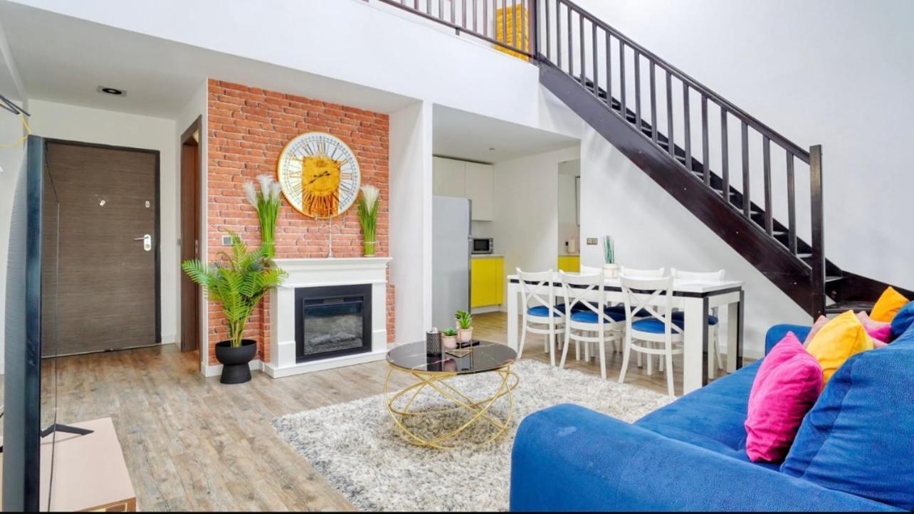 Pentahouse Mountain Belle Vue Apartman Brassópojána Kültér fotó